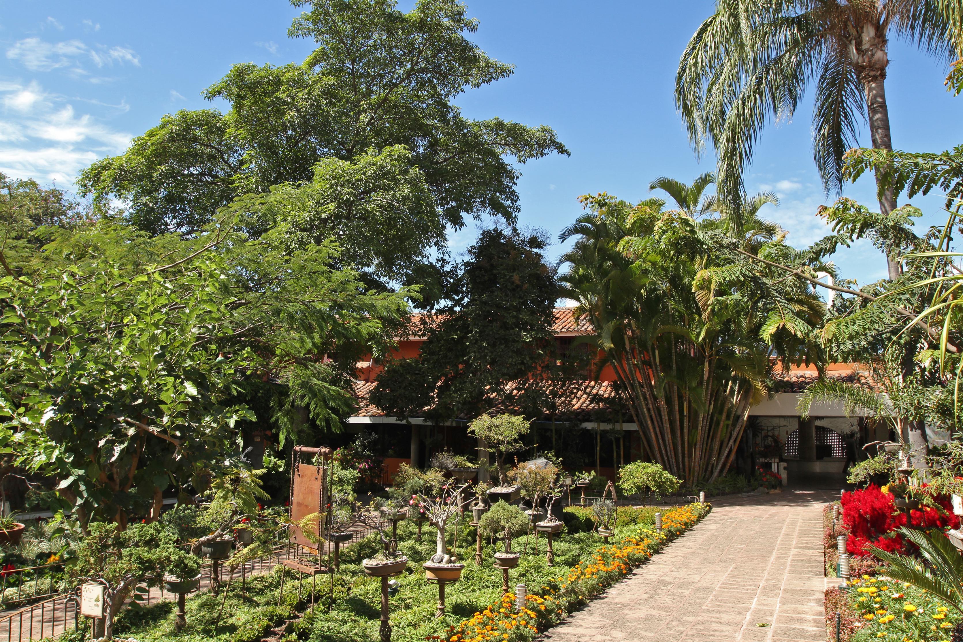 Hosteria Las Quintas Hotel Restaurante Bar Куернавака Екстер'єр фото The Botanical Garden of the University of the State of Rio de Janeiro